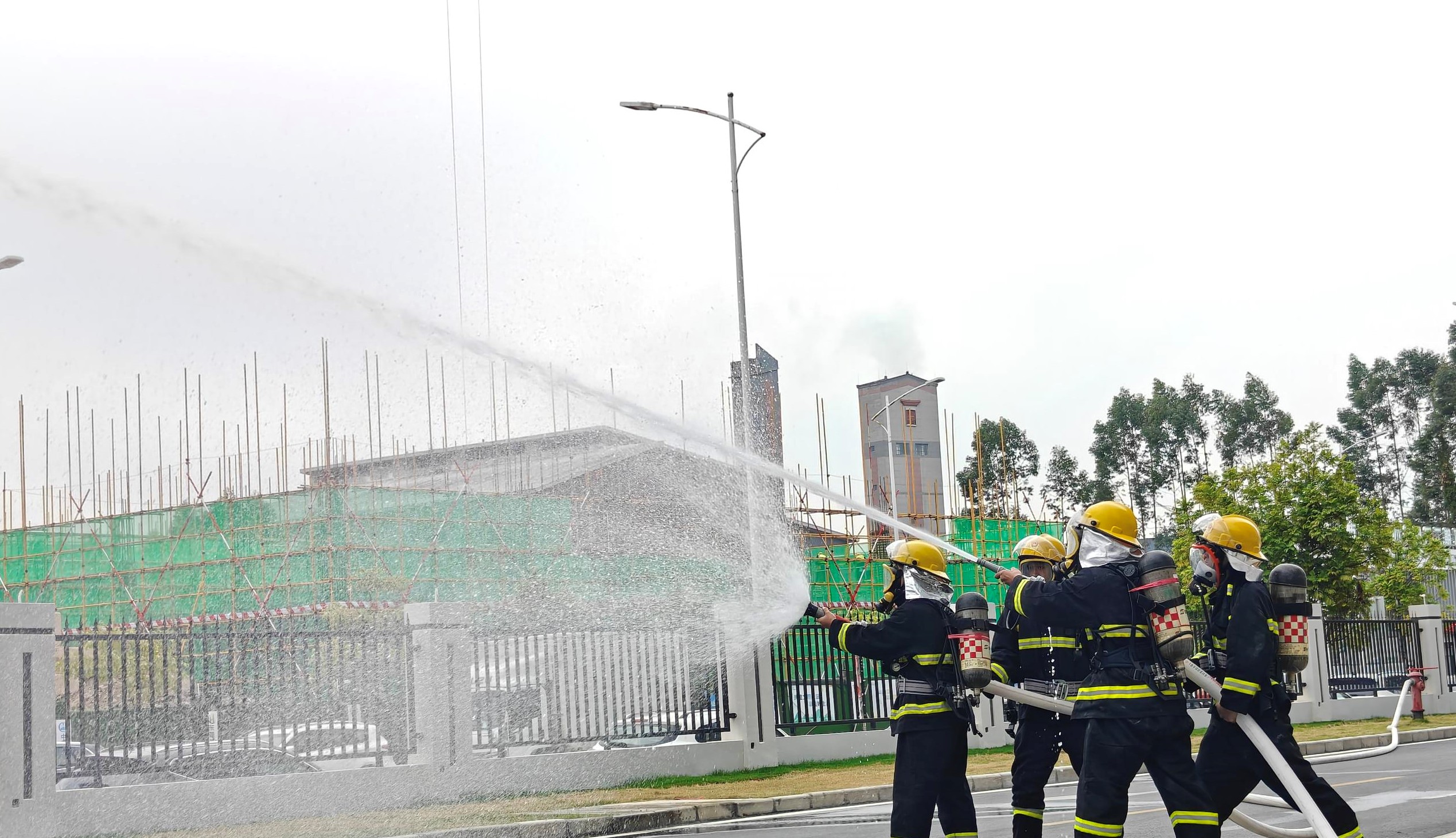 筑牢防火墙!mksport体育开展联合消防演习